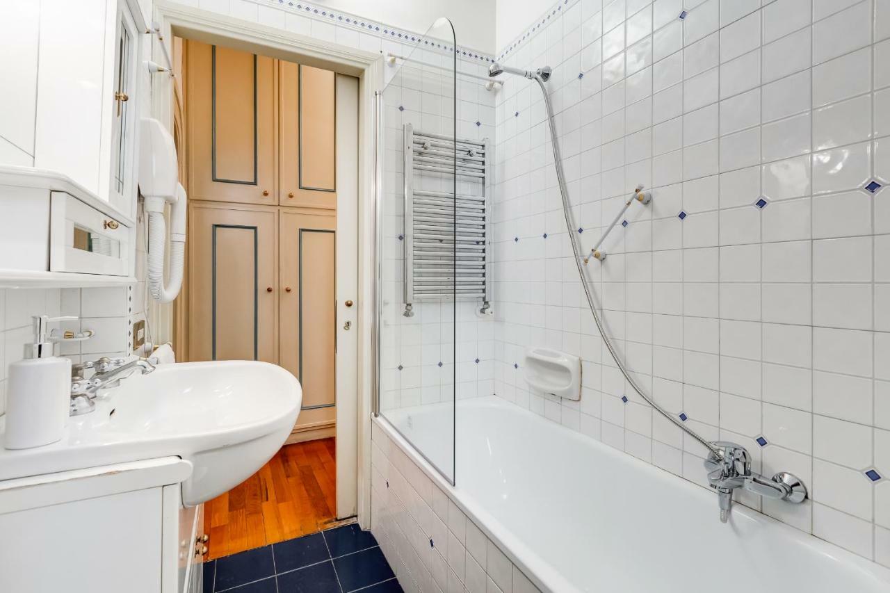 Elegant Apartment Рим Экстерьер фото